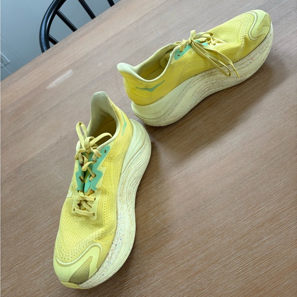 Hoka Skyward X Running Shoes - Picture 2 of 5